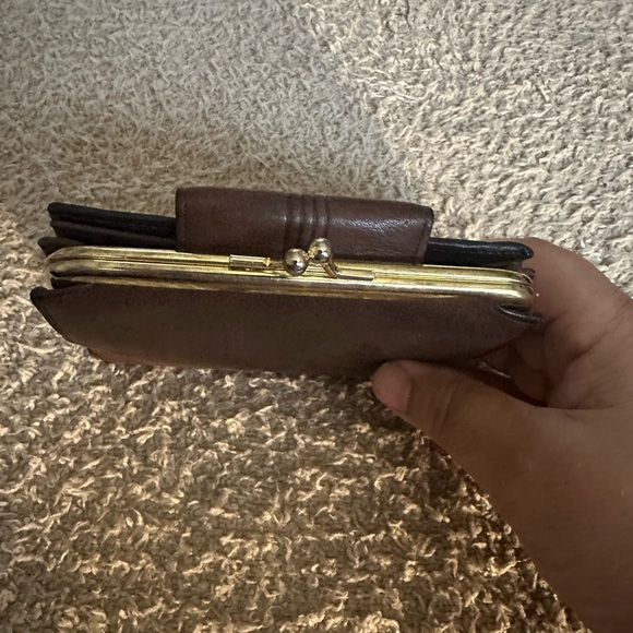 Vintage Buxton Brown Leather  Wallet full grain cowhide exterior - Picture 5 of 14